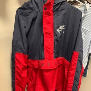 Nike air windbreaker
